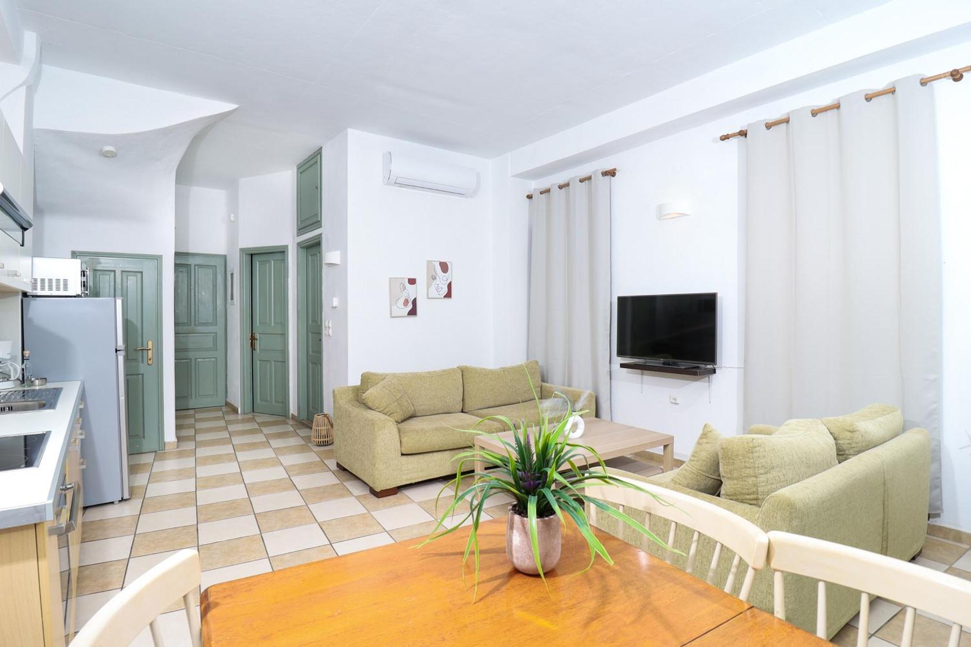 Faros Coastal Apartments Skopelos Town Exterior photo